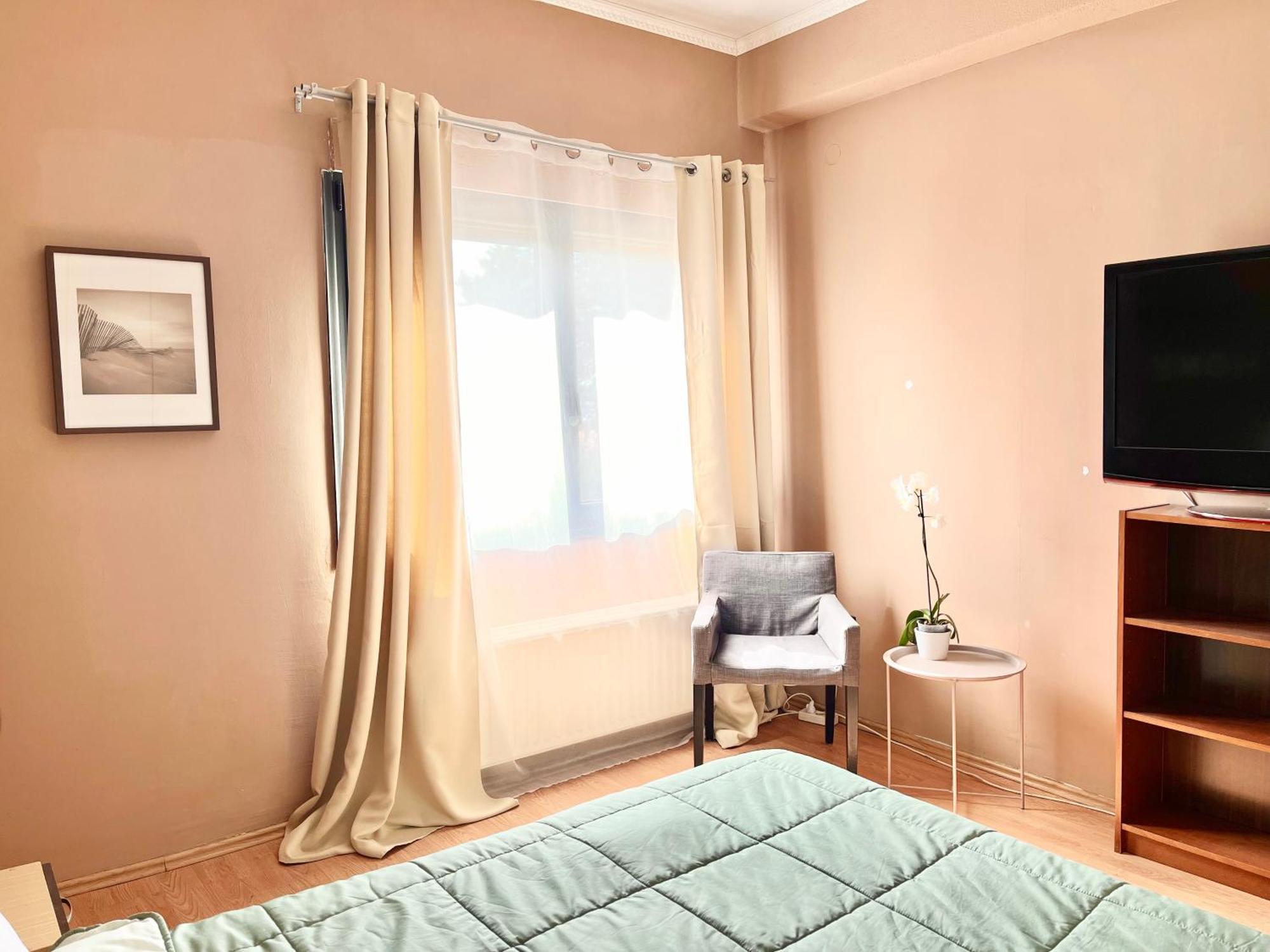 Crystal - Apartment With Garden & Parking Komotini Exterior photo